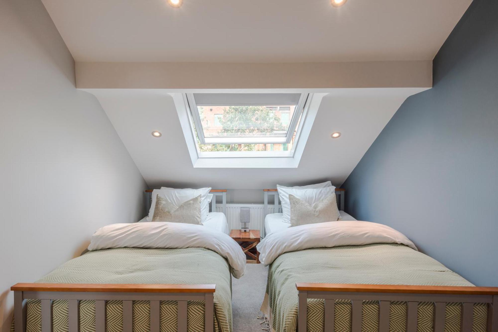 Stunning 3 Bed Duplex In The Heart Of West Hampstead Londra