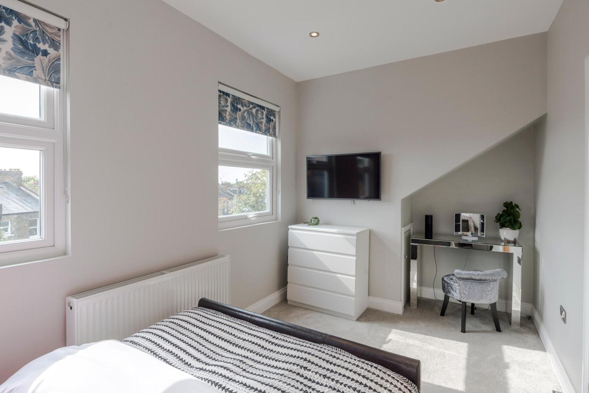 Stunning 3 Bed Duplex In The Heart Of West Hampstead Apartament